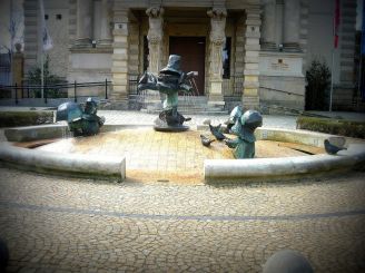 Fountain Dwarfs
